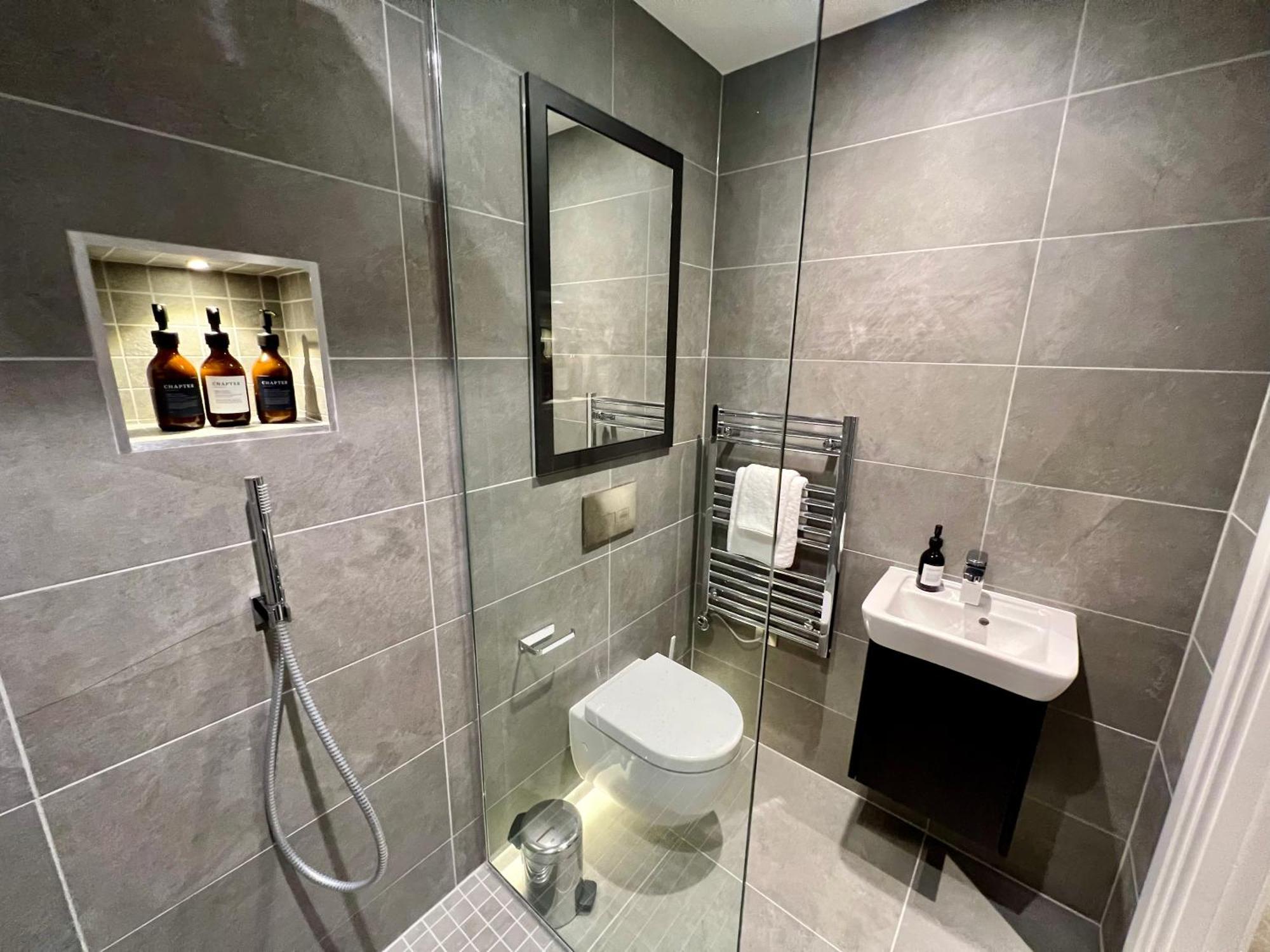 The Midnight Garden Escape At Ryedale House Apartment York Ngoại thất bức ảnh